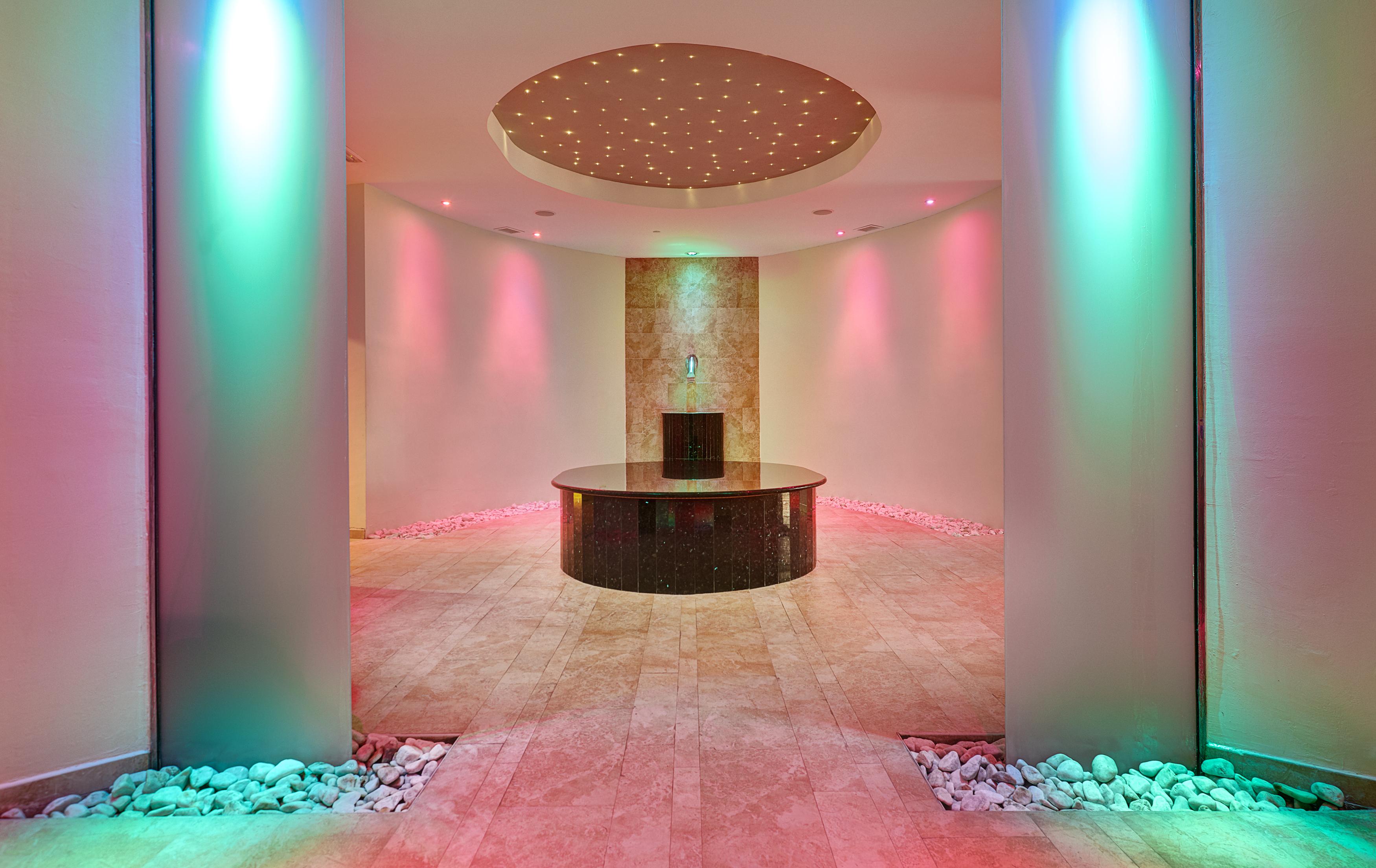 Hipotels Hipocampo Palace & Spa Cala Millor  Eksteriør billede The spa at the InterContinental